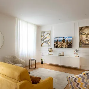 Apartment Palace Ducrot