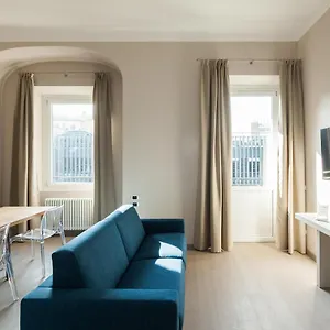 easyhomes-duomo-suites-apartments.it-lombardy.com/